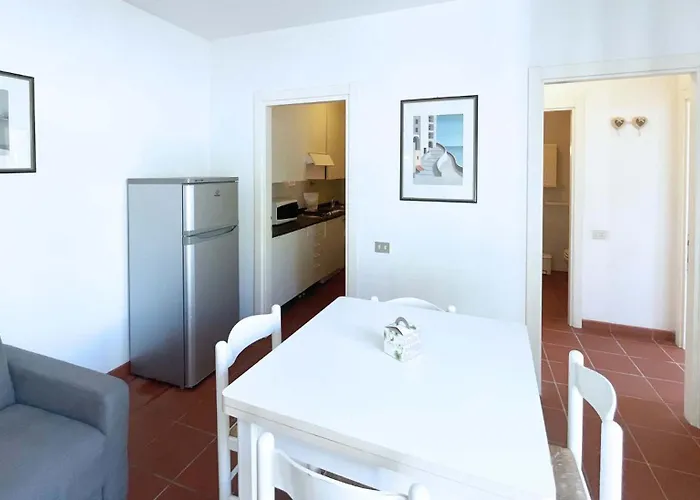 Sant'anna Del Volterraio - Strada Maestra 56 * Bagnaia (Livorno)